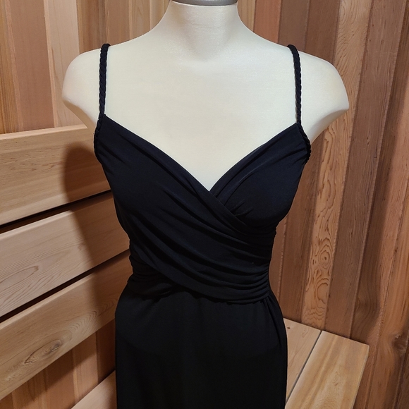 Beatiful black dress - Picture 11 of 13